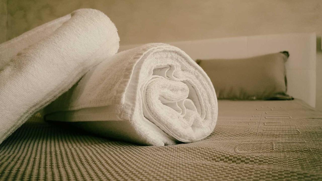 Hotel Aurora ポルト・チェザーレオ エクステリア 写真